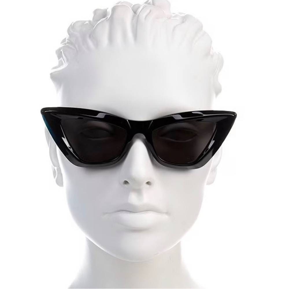 Bottega Veneta Cat Eye Sunglasses